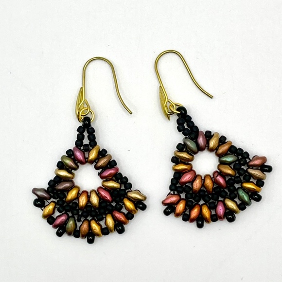 Hand Crafted Hand Stitched Czech Glass Beaded Fan Shape Pierced Drop Earrings - Picture 6 of 6